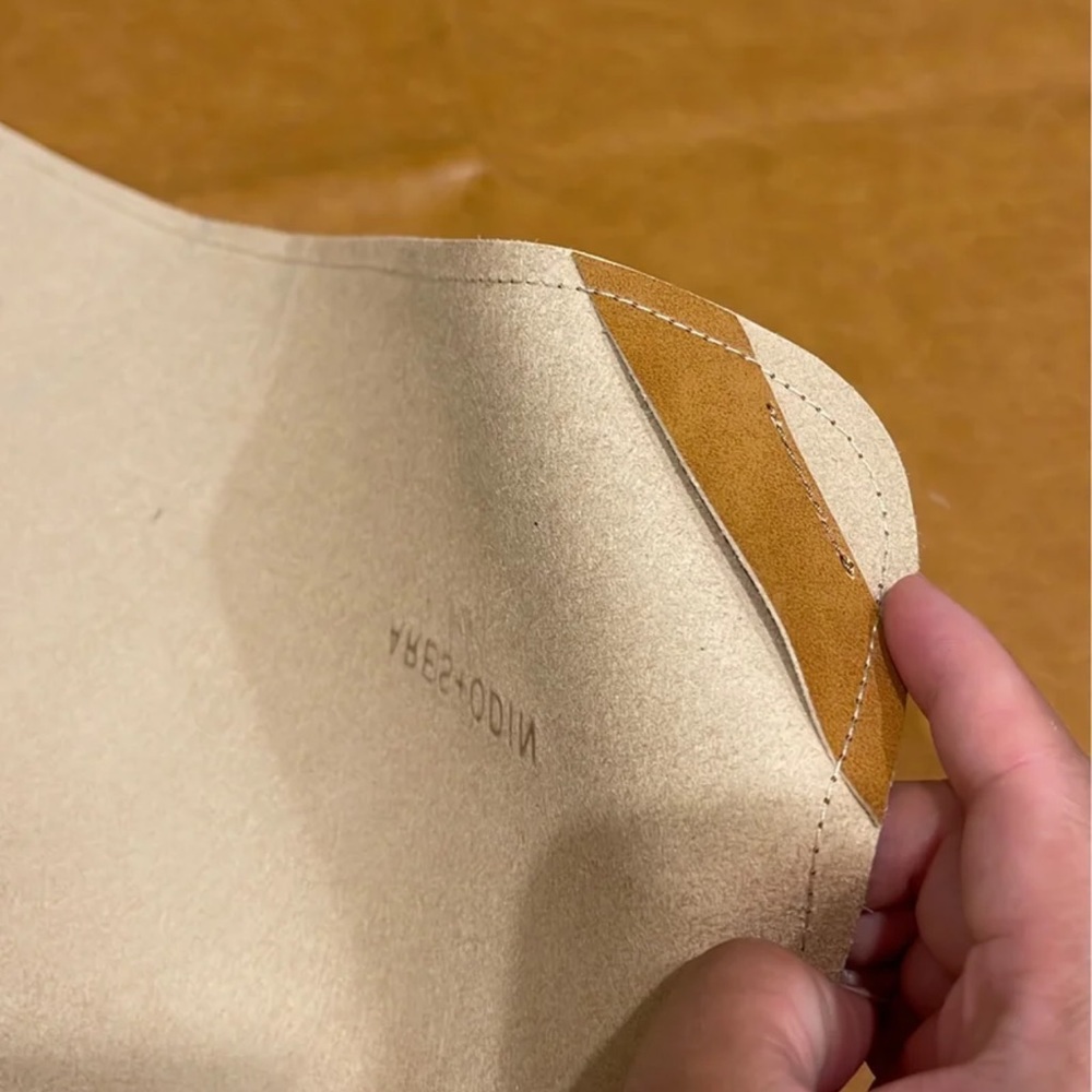 Cognac Leather Mat - Picture 2 of 2